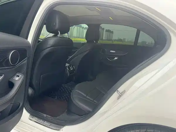 Mercedes-Benz C-Class 2019