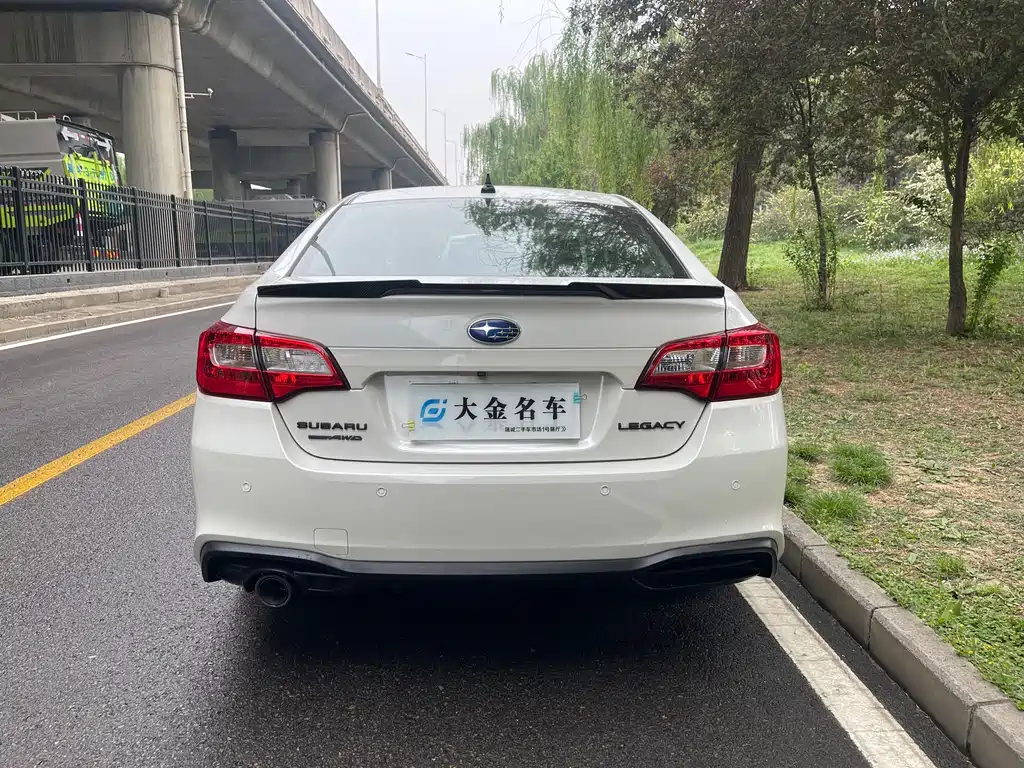Subaru Legacy 2020 — фото 13