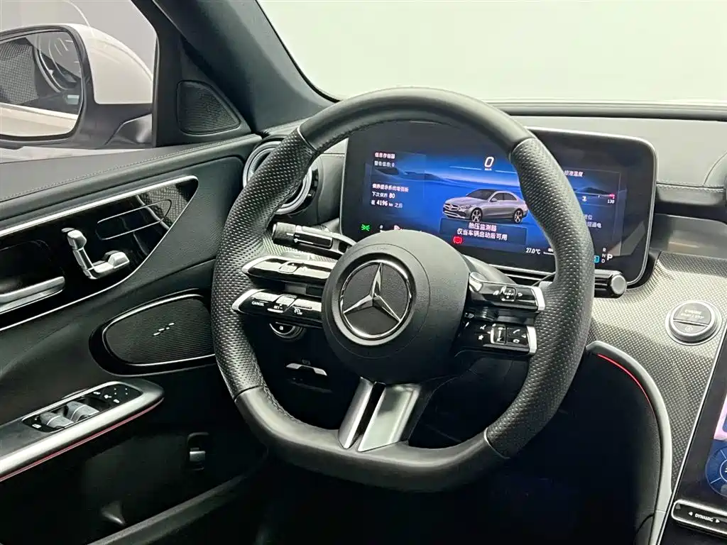 Mercedes-Benz C-Class 2024 — фото 20