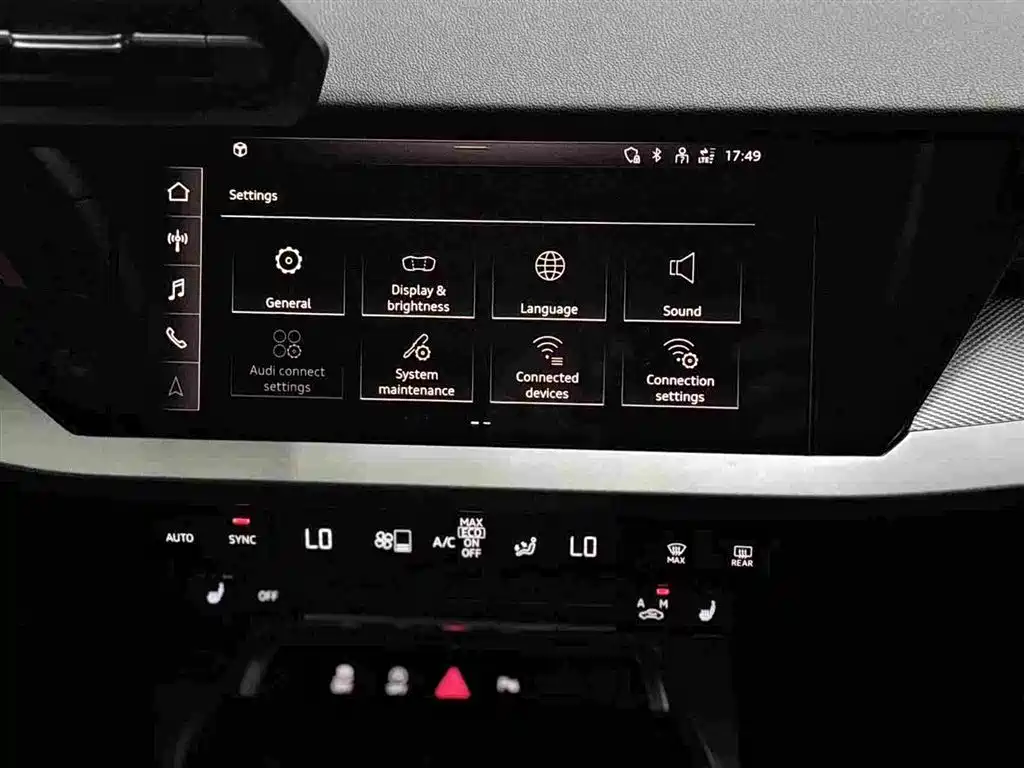 Audi A3 2023 — фото 15