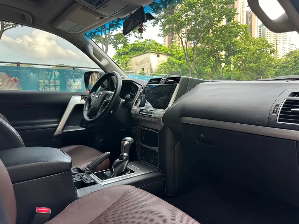 Toyota Prado 2018 — фото 14