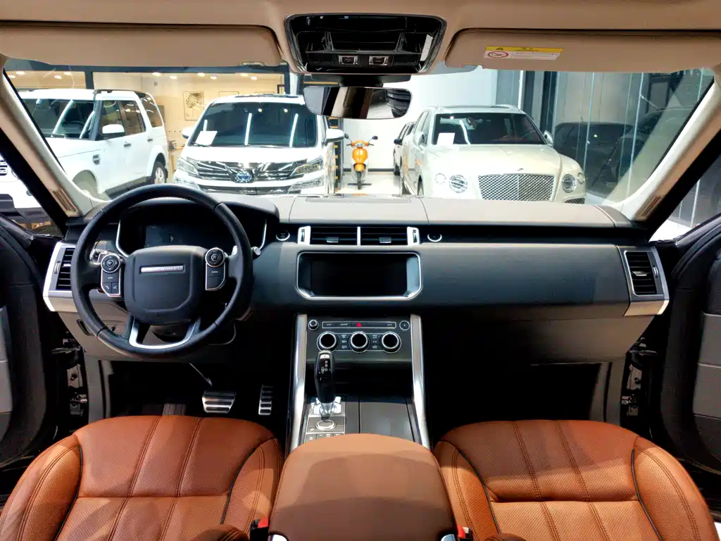 Land Rover Sport 2017 — фото 16