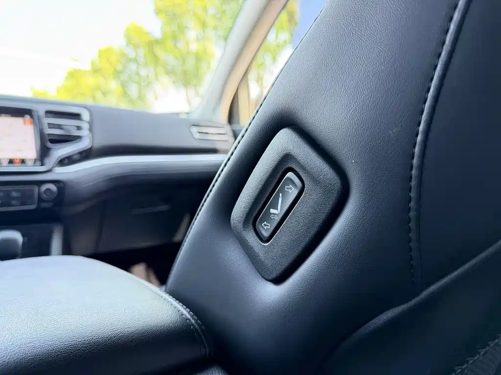 Jeep Grand Commander 2019 — фото 13