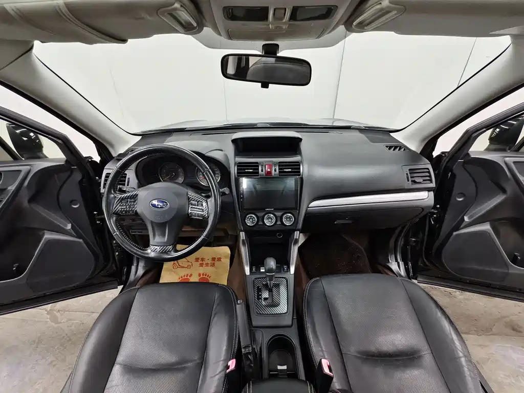 Subaru Forester 2014 — фото 9