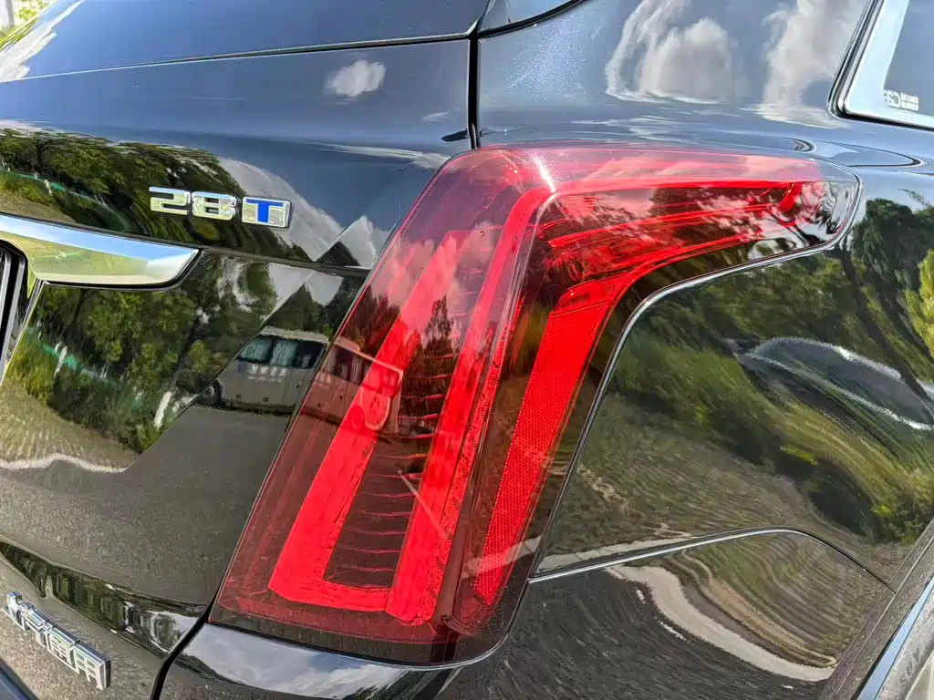 Cadillac XT5 2022 — фото 15