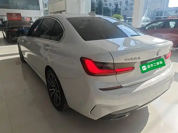 BMW 3 Series 2021