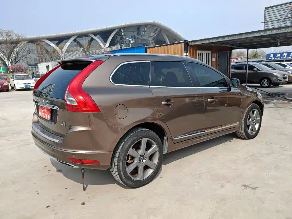 Volvo XC60 2014 — фото 4