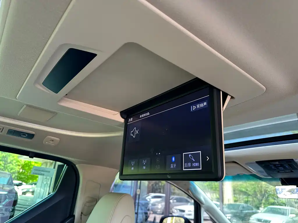 Toyota Vellfire 2022 — фото 18