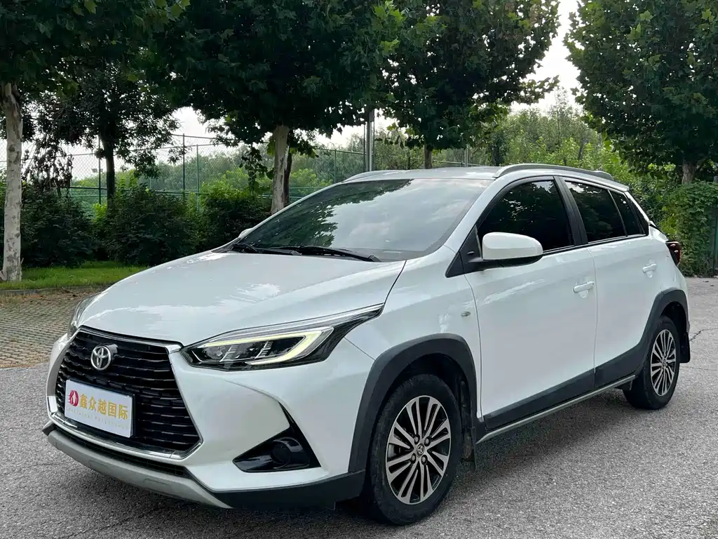 Toyota Yaris L 2022