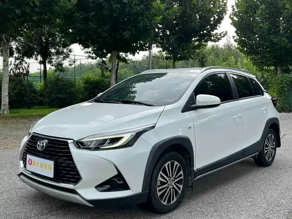 Toyota Yaris L 2022