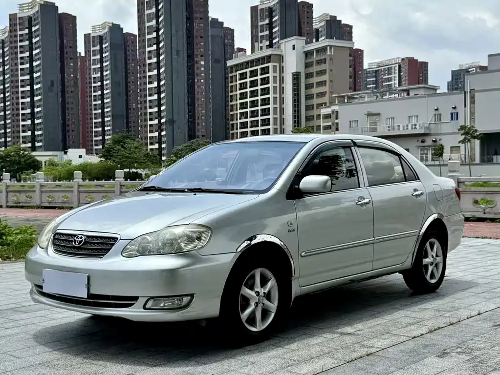 Toyota Corolla 2006 — фото 1