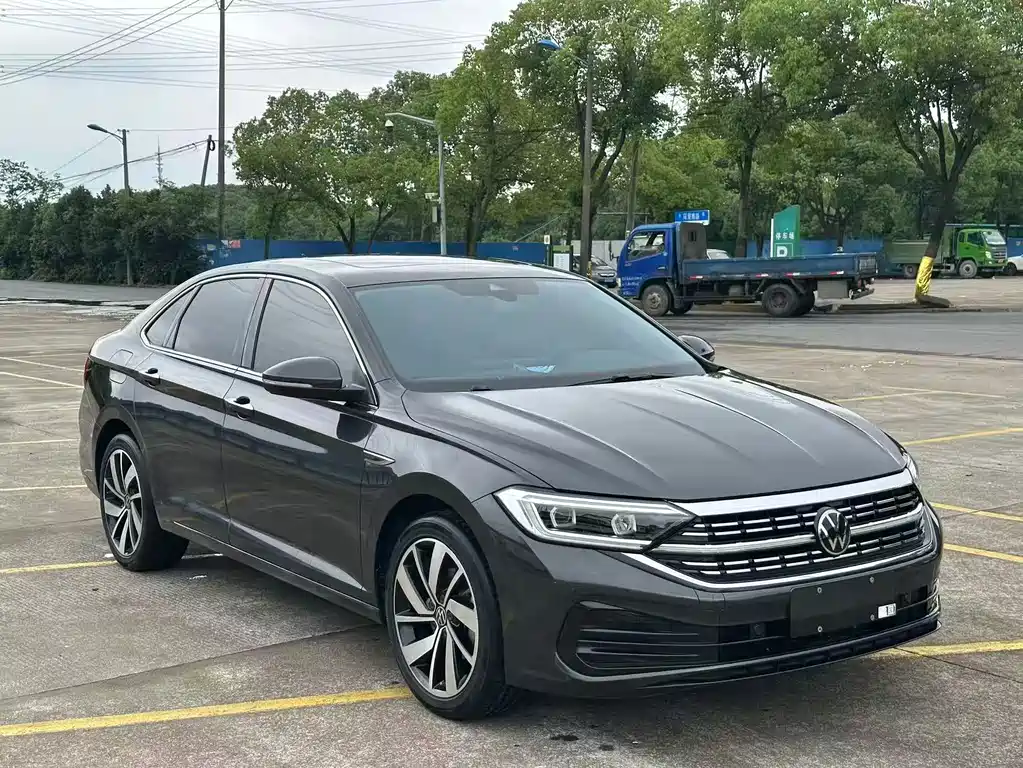 Volkswagen Sagitar 2023
