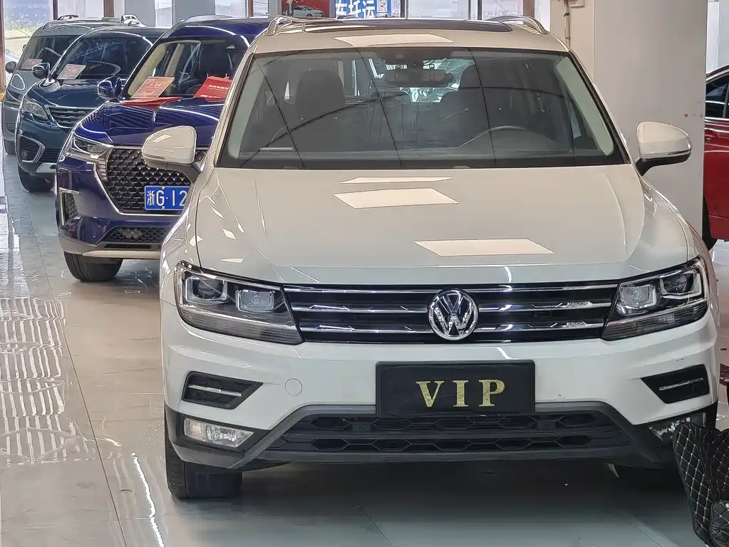 Volkswagen Tiguan L 2019 — фото 2