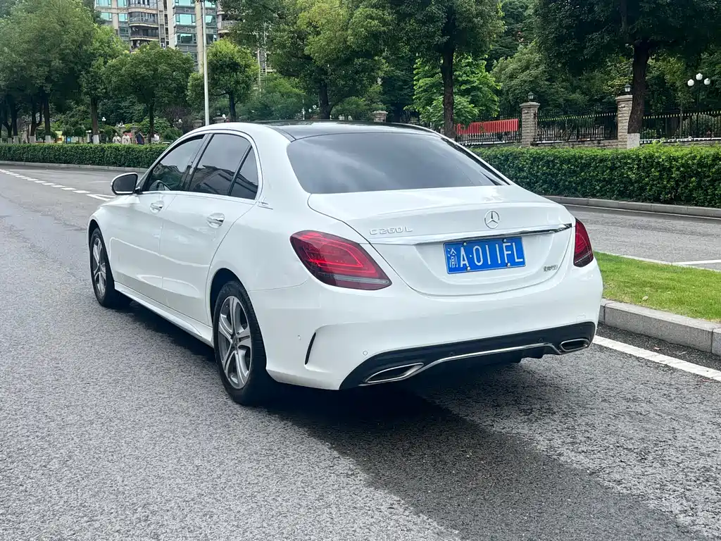 Mercedes-Benz C-Class 2019