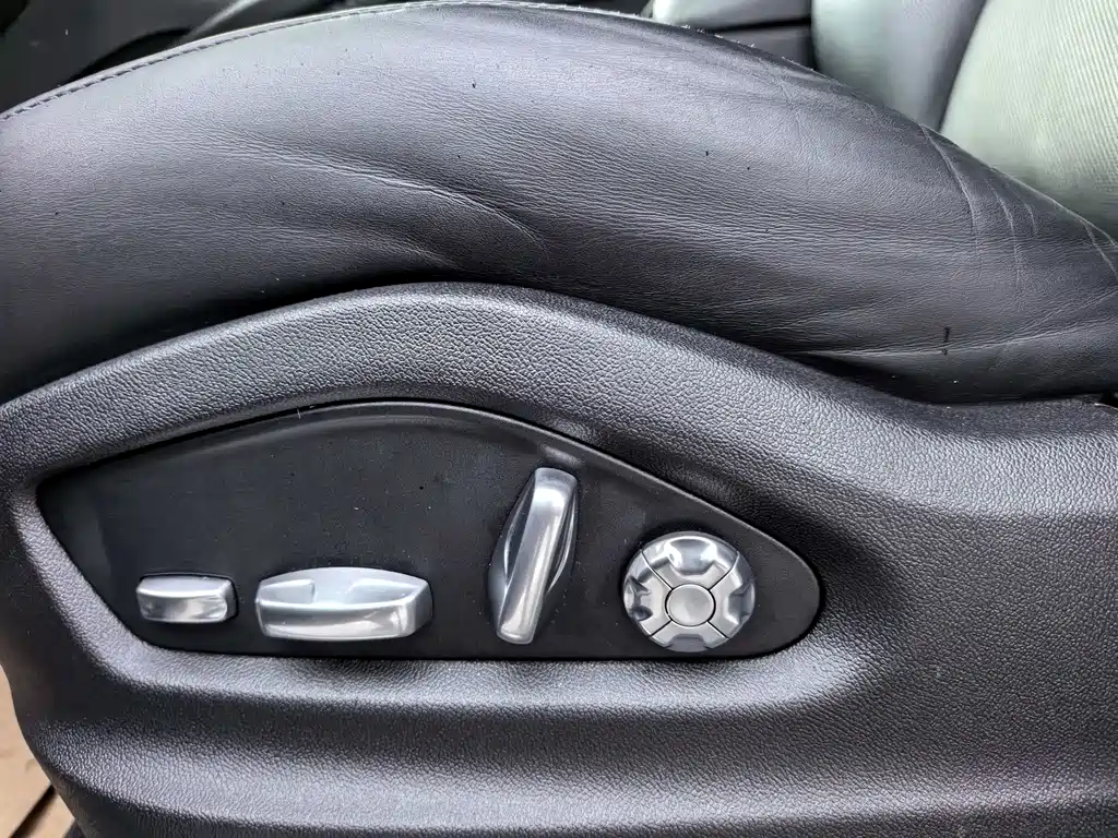 Porsche Cayenne 2020 — фото 15