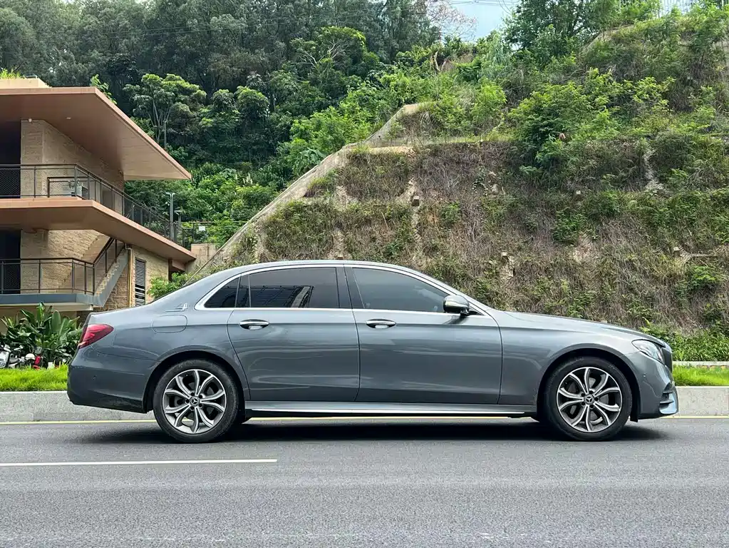 Mercedes-Benz E-Class 2020 — фото 8