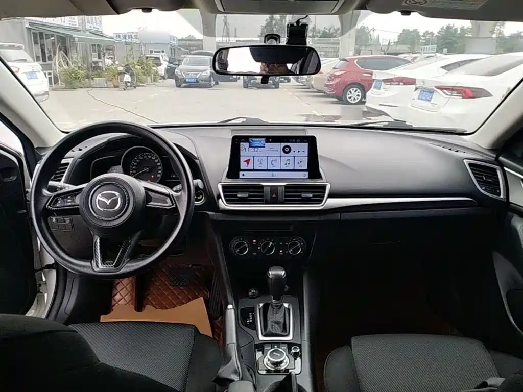 Mazda 3 Angkesela 2019 — фото 10