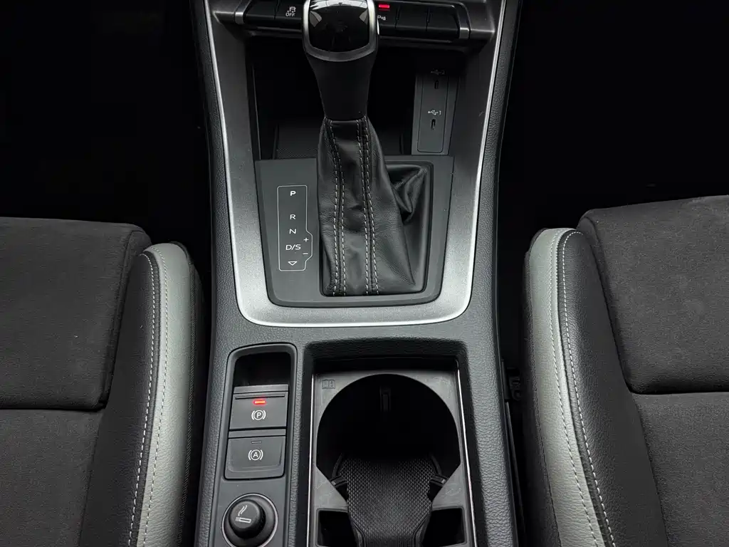 Audi Q3 2022 — фото 16