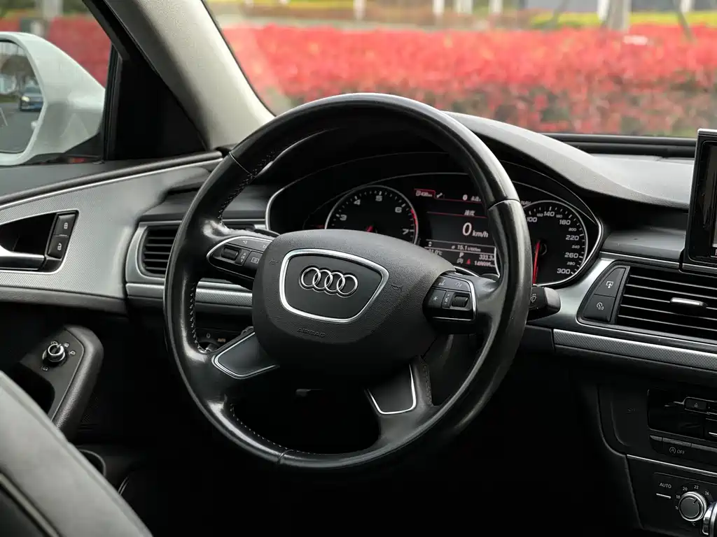Audi A6L 2015 — фото 14