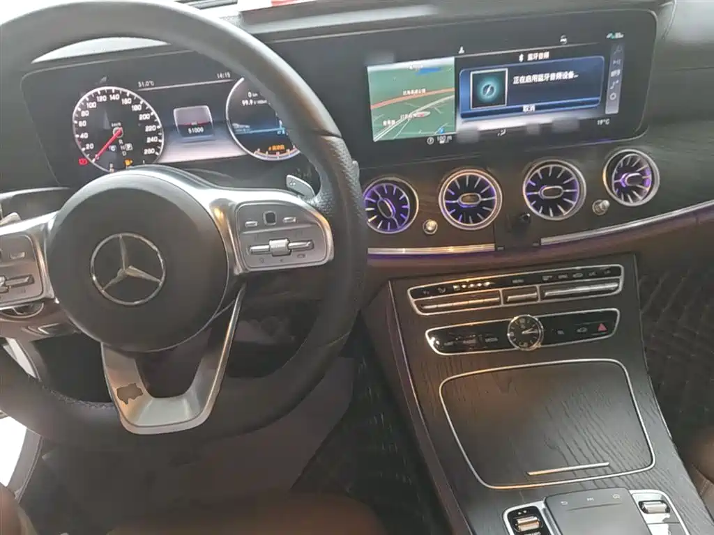 Mercedes-Benz E-Class 2019 — фото 10