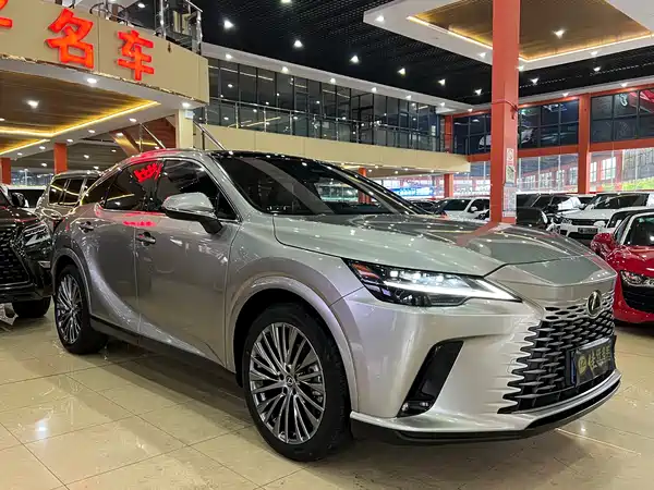 Lexus RX 2023