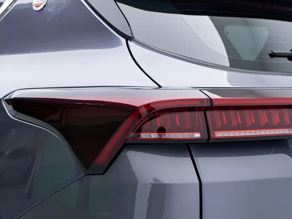 Jetour Jietu X70 PLUS 2023 — фото 14