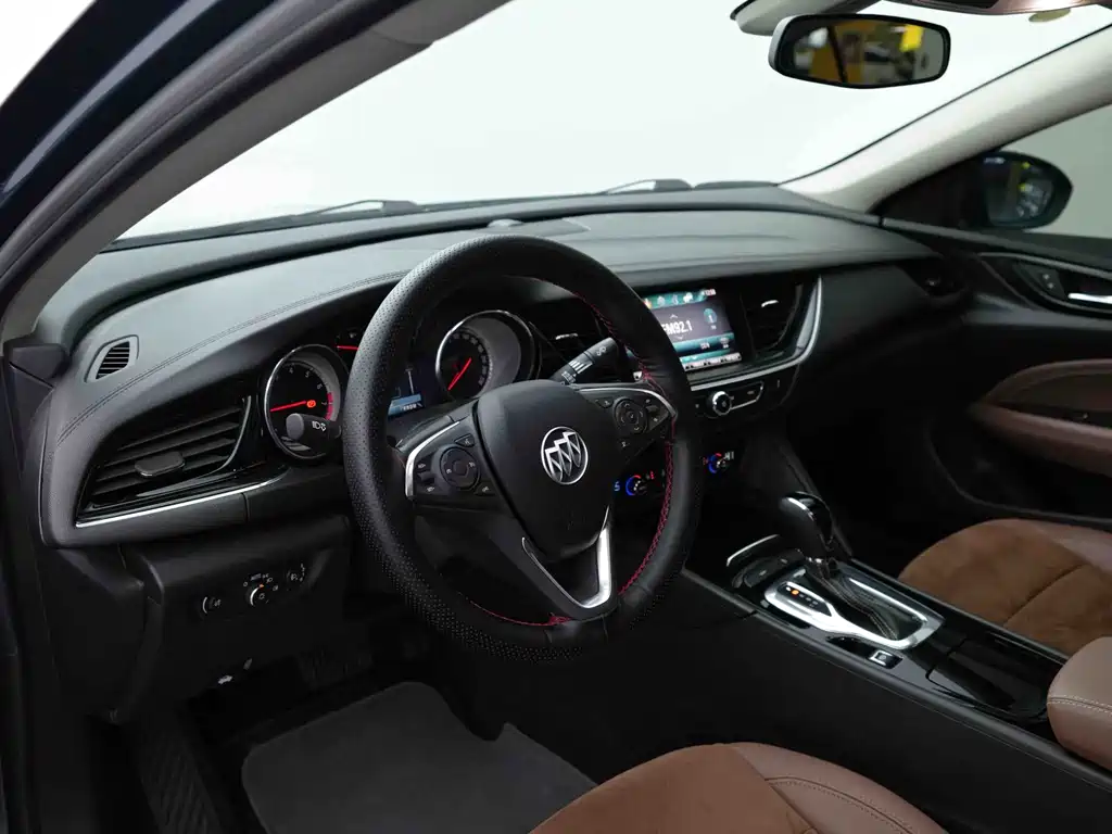 Buick Regal 2020 — фото 12