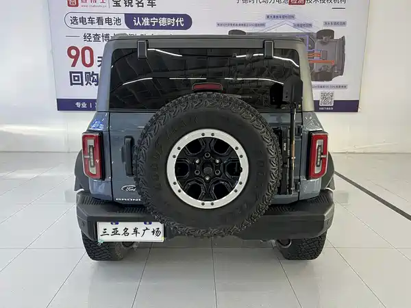 Ford Bronco 2024