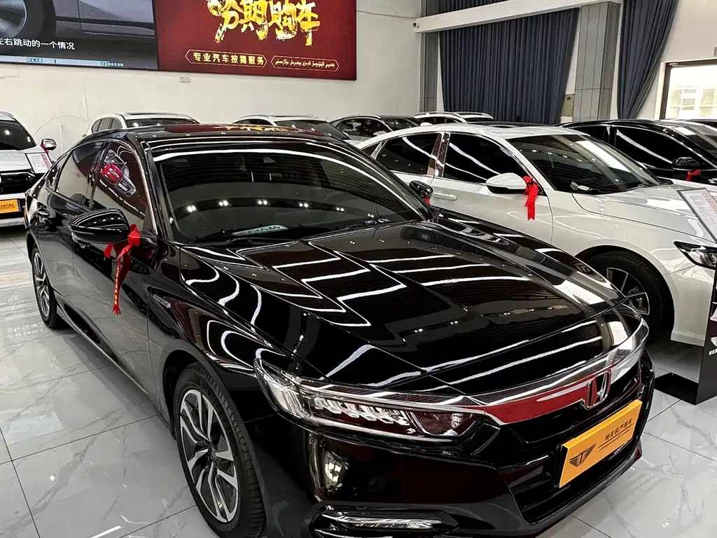 Honda Accord 2018 — фото 12