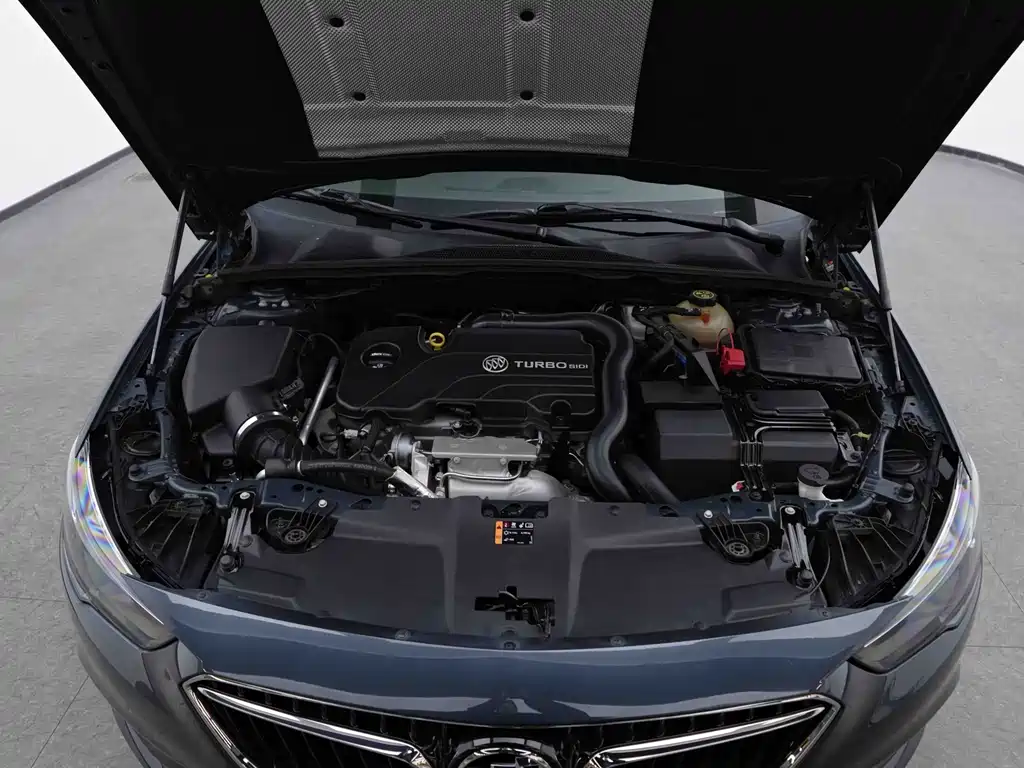 Buick Regal 2020 — фото 17