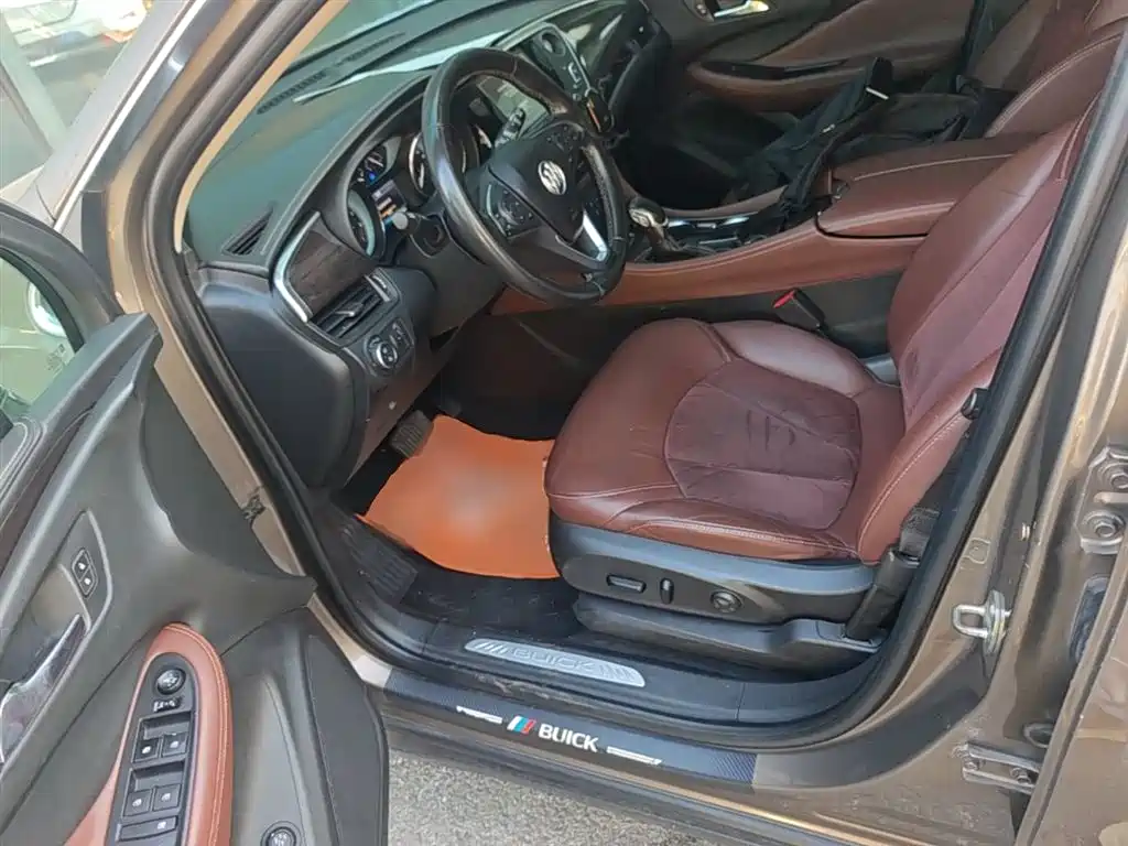 Buick Envision Plus 2017 — фото 11