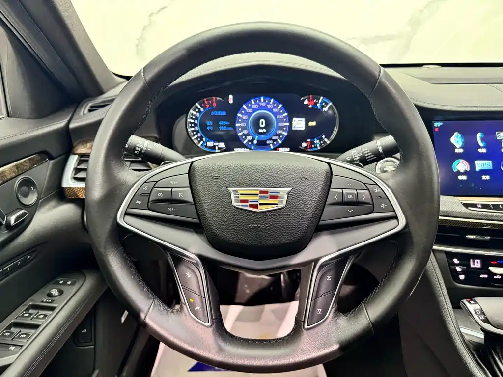 Cadillac CT6 2016 — фото 10