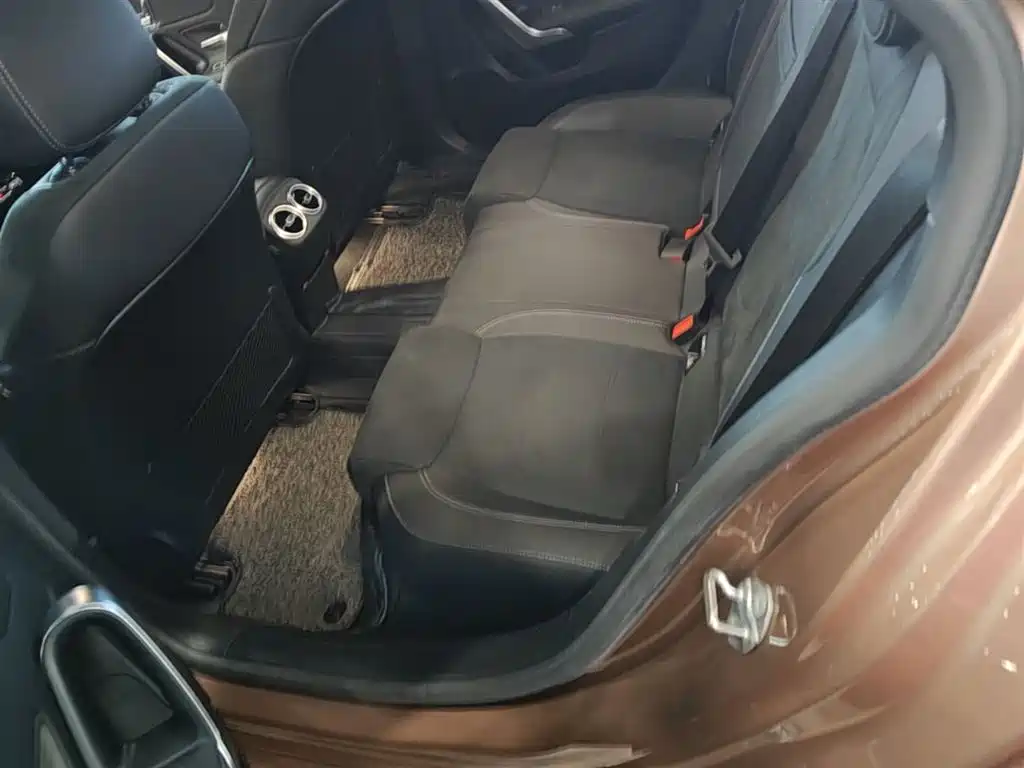 Mercedes-Benz A-Class 2020 — фото 17