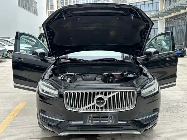 Volvo XC90 2015