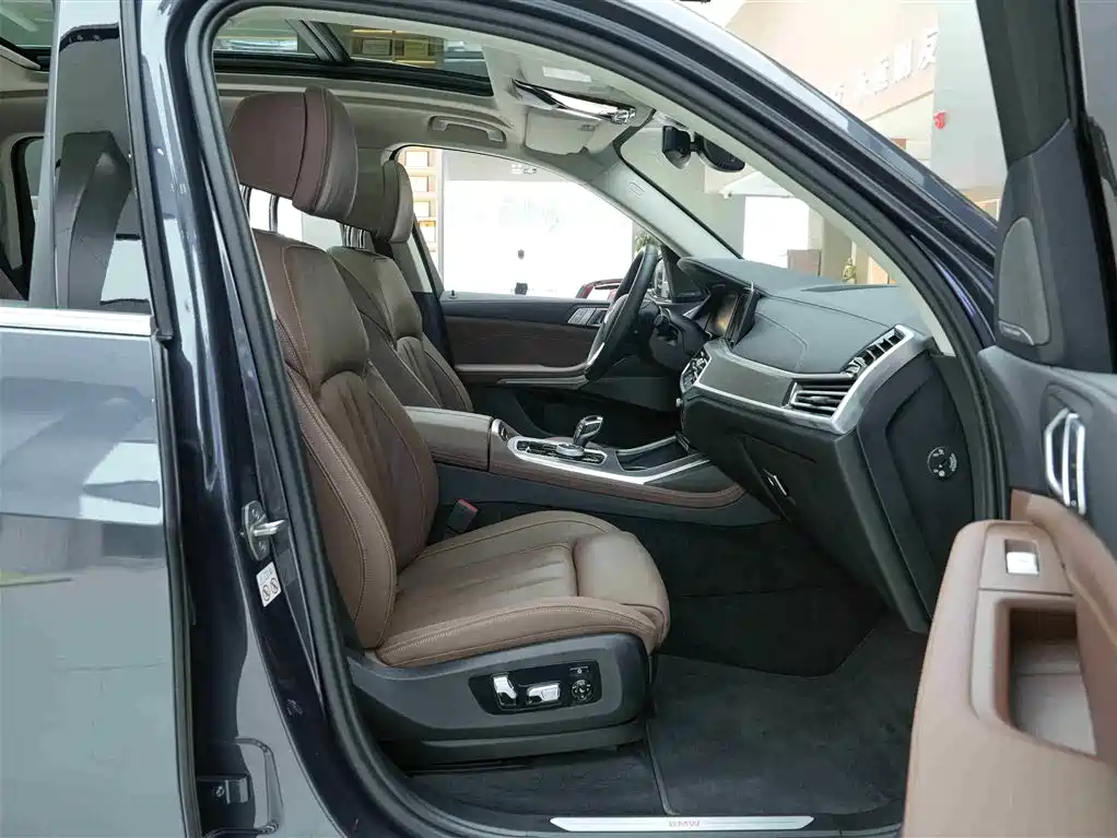 BMW X7 2022 — фото 12