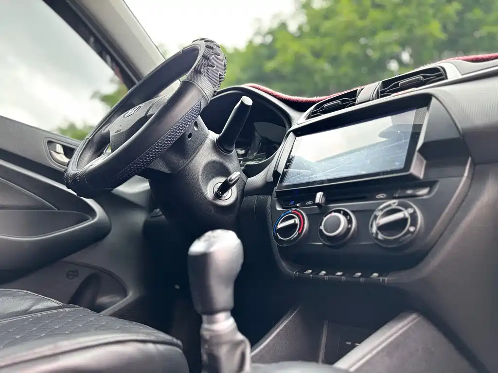 Hyundai Verna 2017 — фото 20