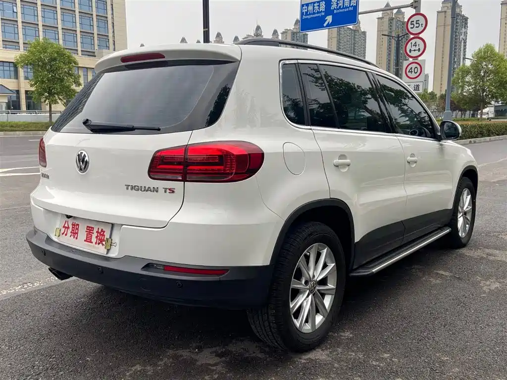 Volkswagen Tiguan 2015 — фото 12