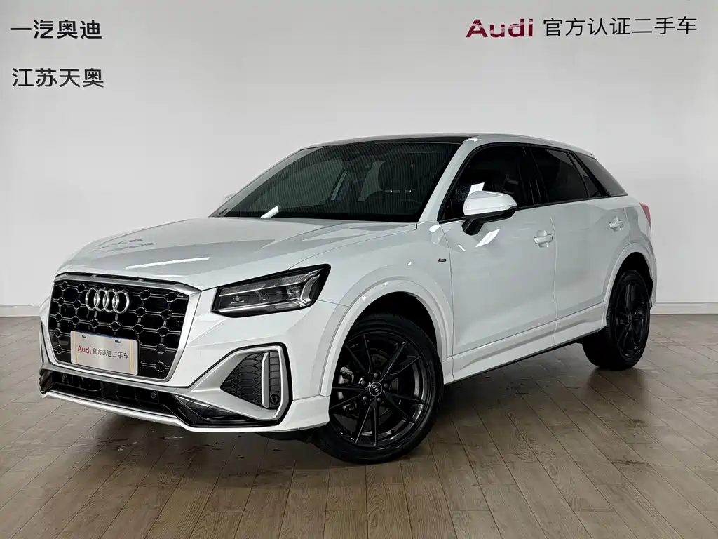 Audi Q2L 2023 — фото 1