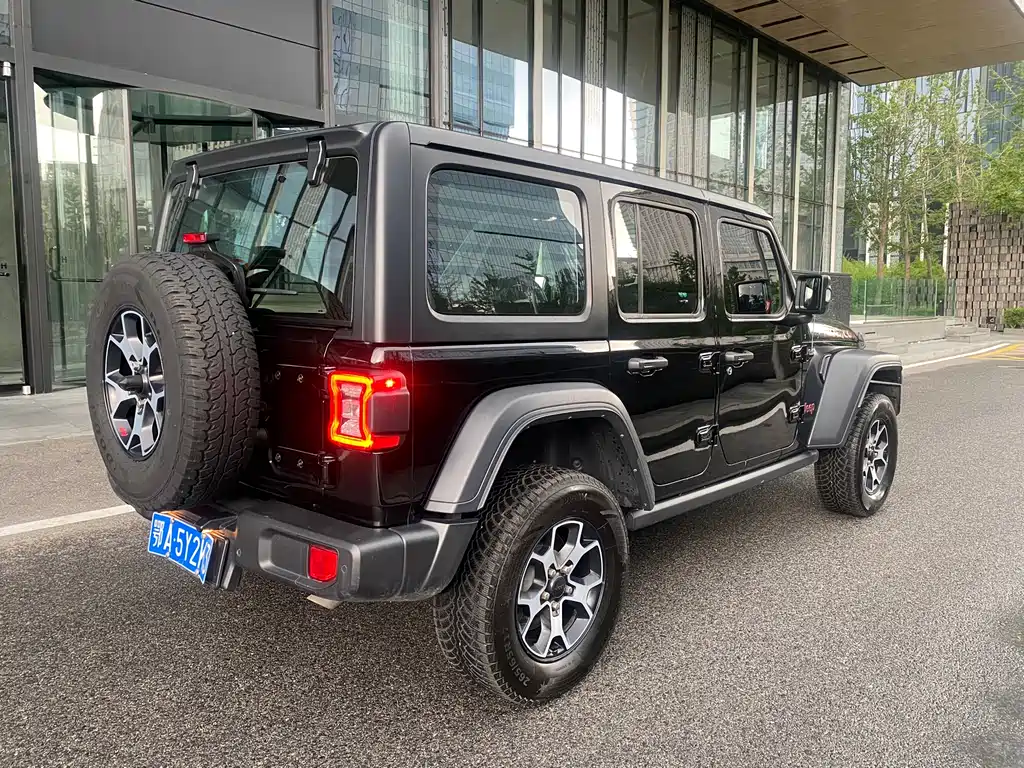 Jeep Wrangler 2024 — фото 3