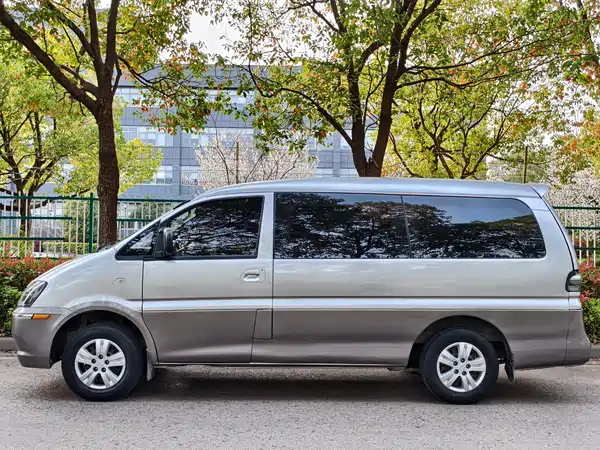 Dongfeng Lingzhi 2016