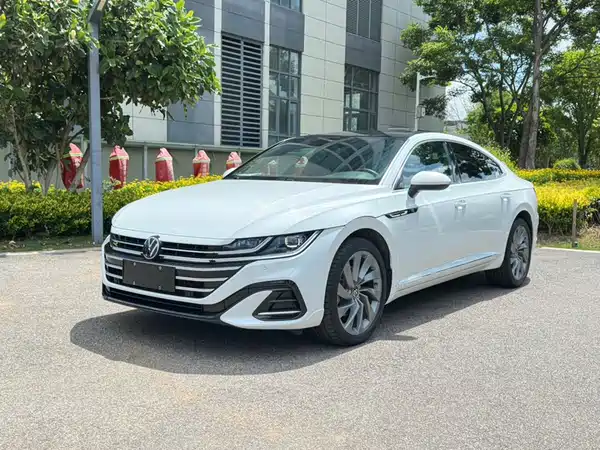 Volkswagen CC 2024