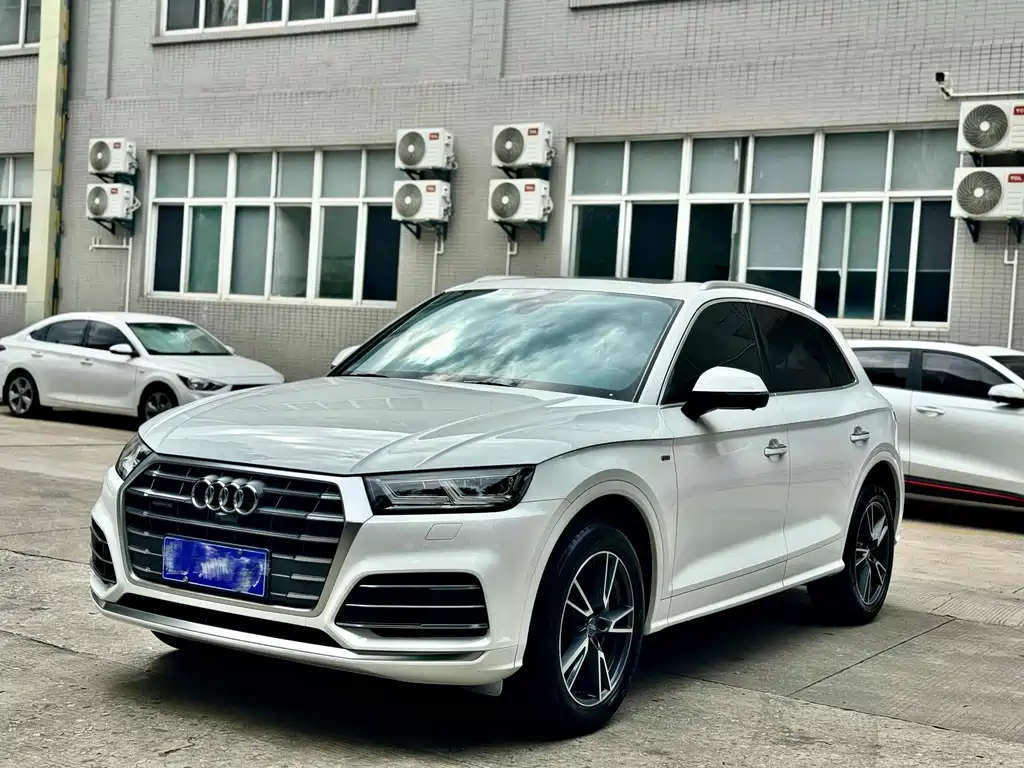 Audi Q5L 2021 — фото 2