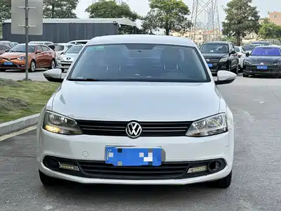 Volkswagen Sagitar 2014
