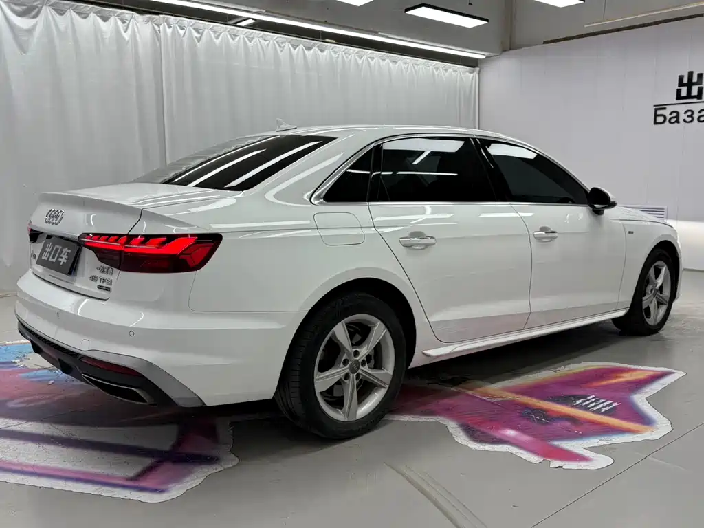Audi A4L 2021