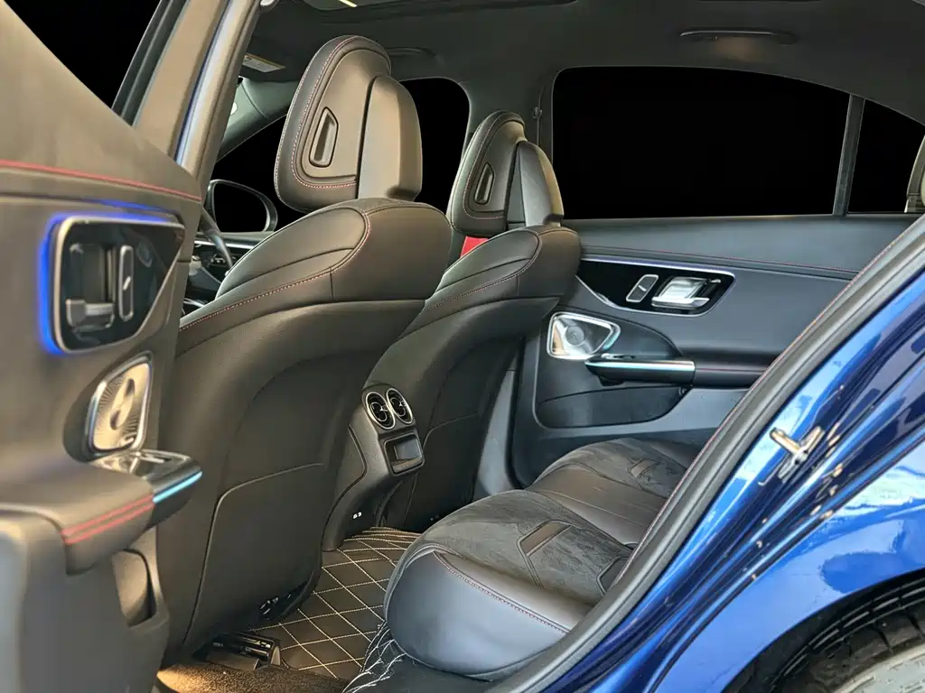 Mercedes-Benz C-Class AMG 2025