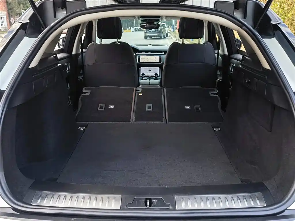 Land Rover Velar 2019 — фото 11