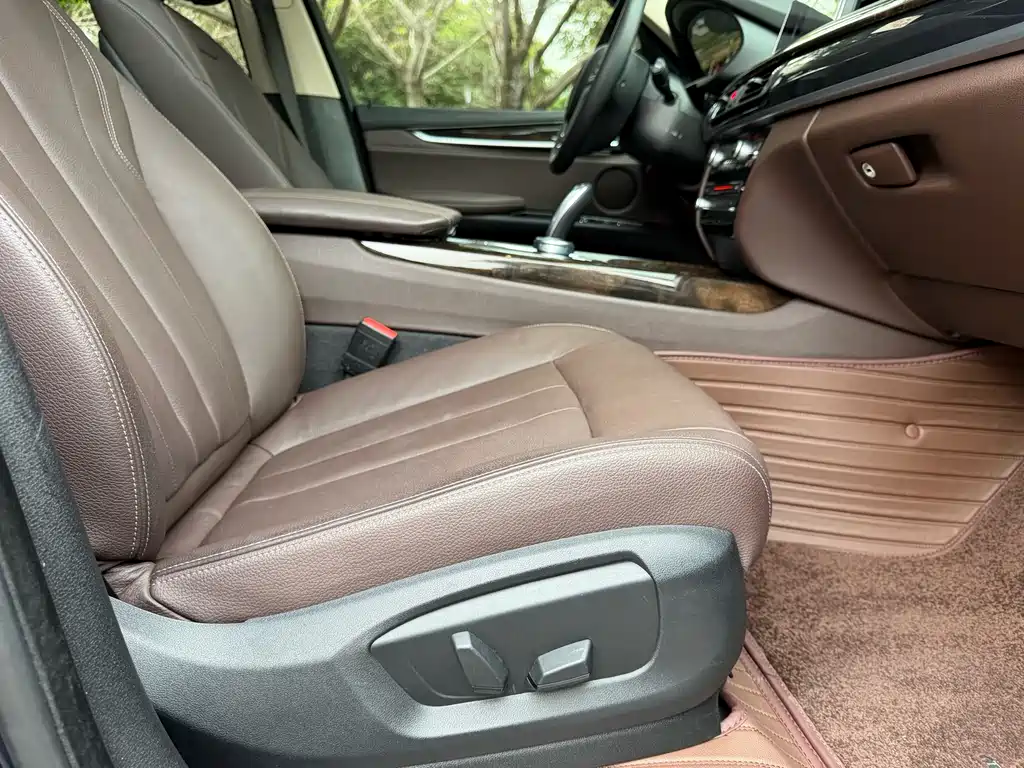 BMW X5 2017 — фото 28