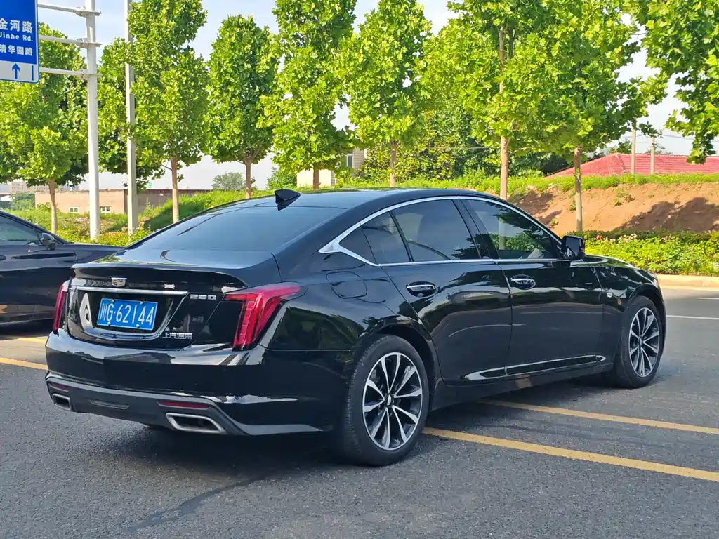 Cadillac CT5 2022 — фото 9