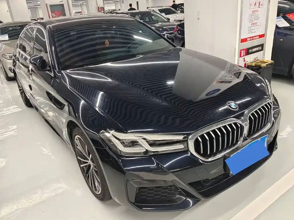 BMW 5 Series 2023