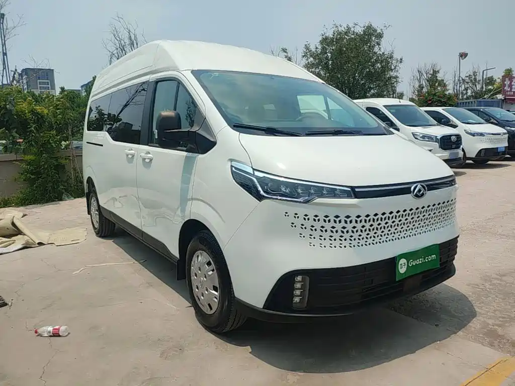 Maxus V70 2023